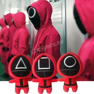 Плюшена играчка пазач от Squid Game с червен костюм и маска
