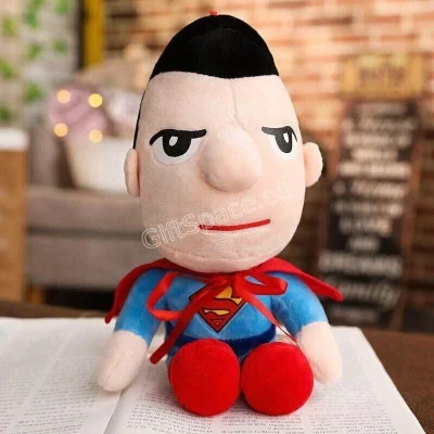 Плюшена играчка Супермен със син костюм и червено наметало