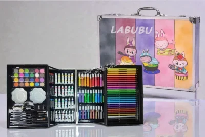 Метален арт куфар LABUBU с комплект за рисуване от 106 части