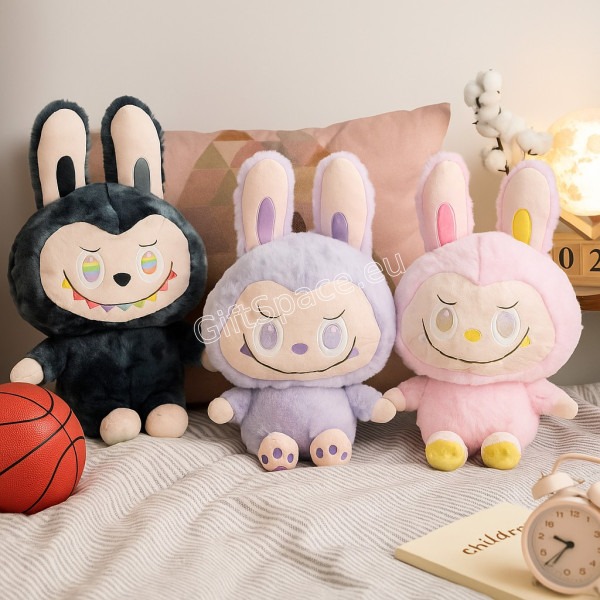 Плюшена играчка Labubu с големи уши и характерна усмивка
