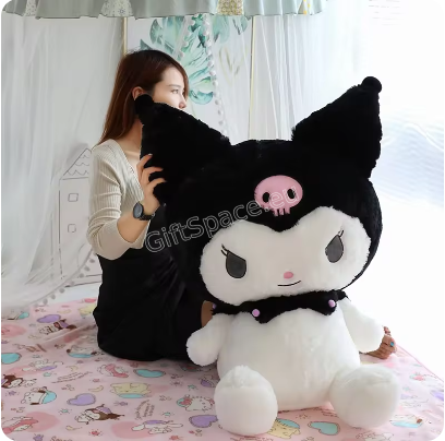Плюшена играчка Куроми от Sanrio, 120 см