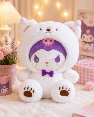 Плюшена Куроми от Sanrio в кафяв костюм на мече