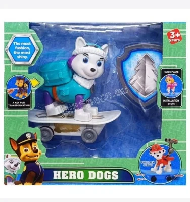 Фигурка Everest от Paw Patrol със скейтборд и значка