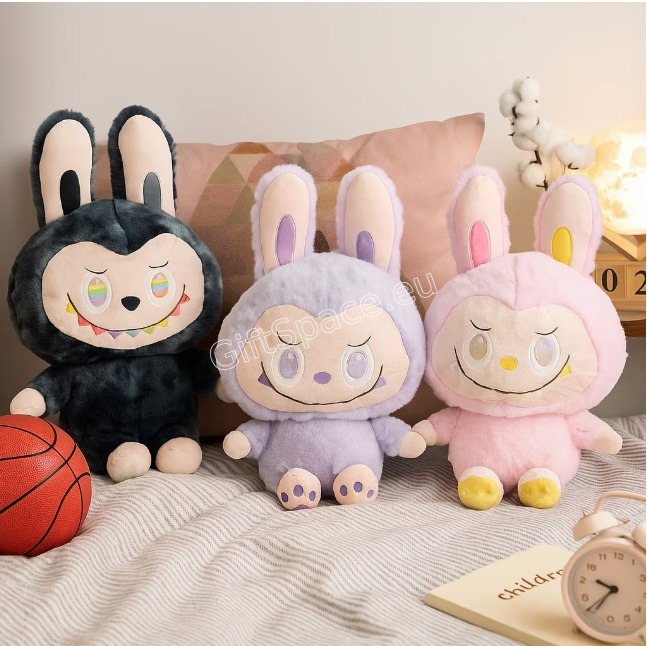 Плюшена играчка Labubu с големи уши и характерна усмивка